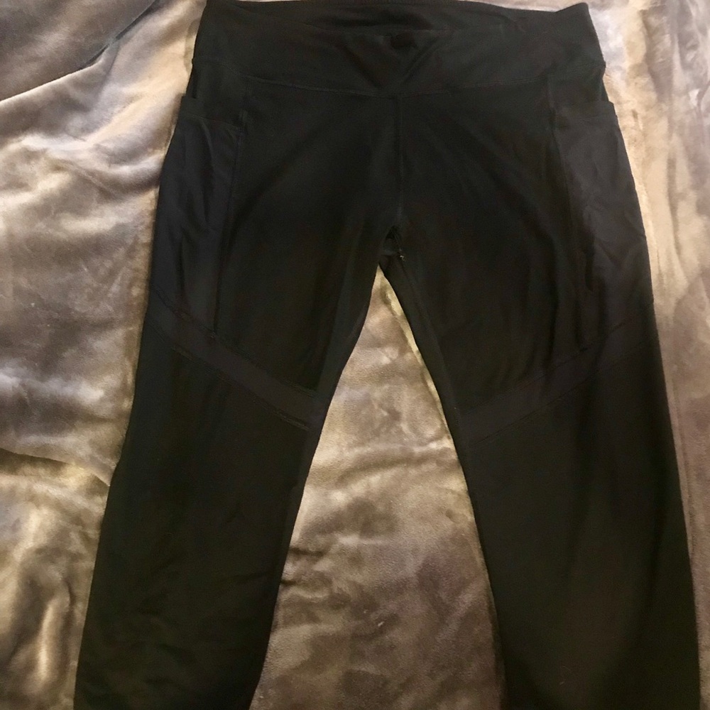 Fabletics Salar Mesh pocket Capri